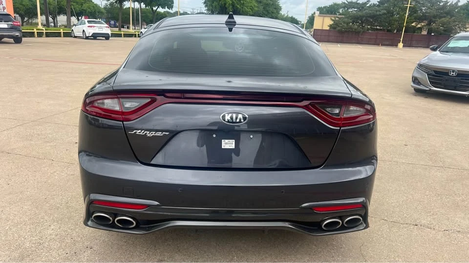 2019 Kia Stinger - Image 5 of 15