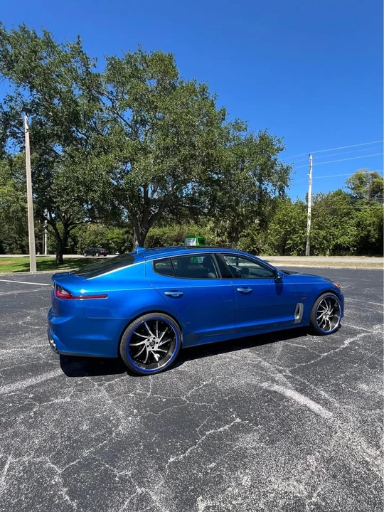 2019 Kia Stinger GT - Image 8 of 8