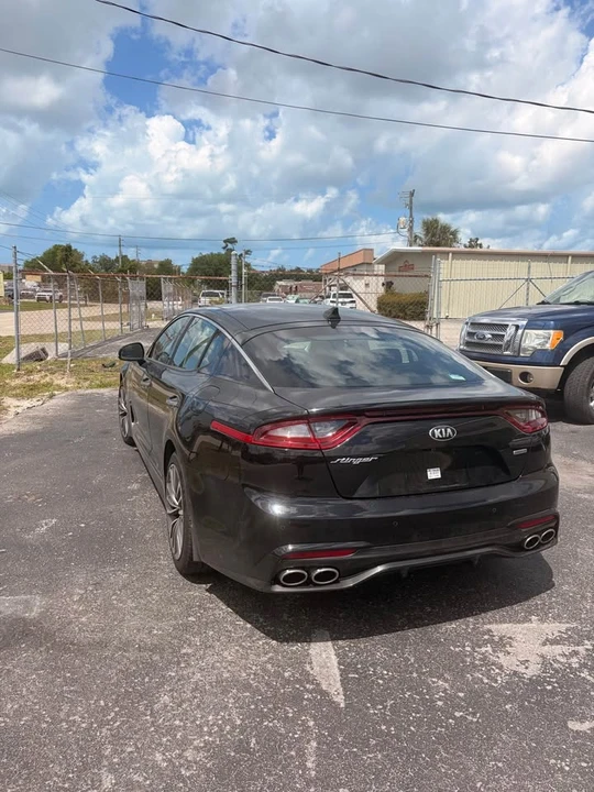 2019 Kia Stinger - Image 6 of 18