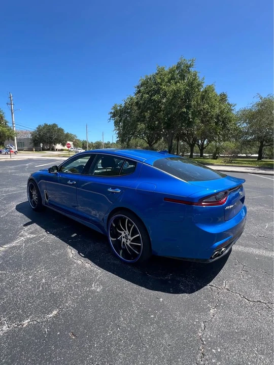 2019 Kia Stinger GT - Image 7 of 8