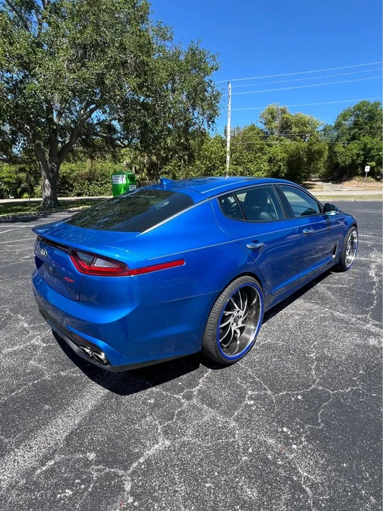 2019 Kia Stinger GT - Image 6 of 8