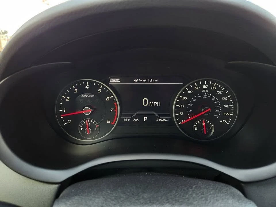 2019 Kia Stinger - Image 15 of 20