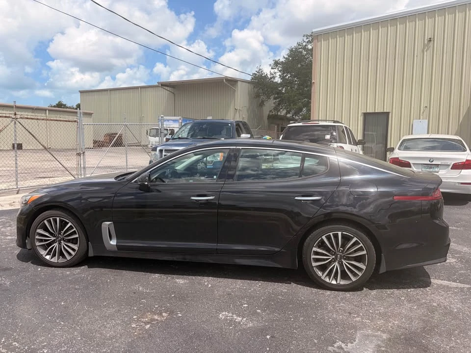2019 Kia Stinger - Image 4 of 18