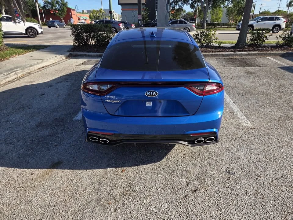 2019 Kia Stinger - Image 2 of 9