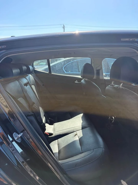2019 Kia Stinger - Image 17 of 18
