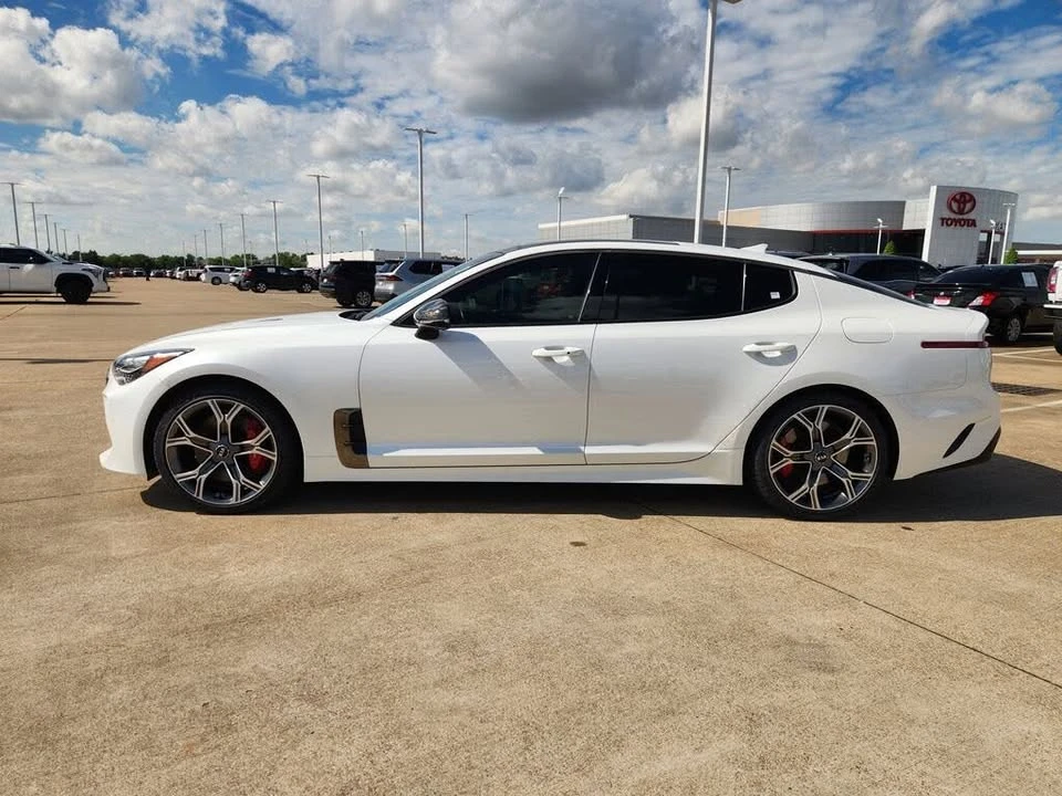 2019 Kia Stinger - Image 4 of 20