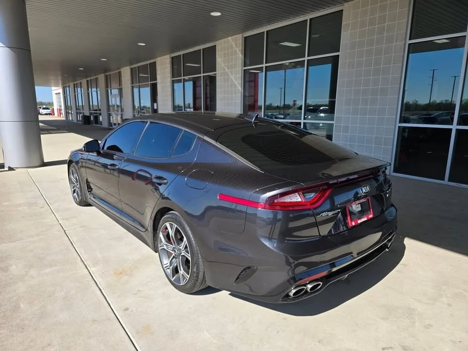 2019 Kia Stinger - Image 7 of 16
