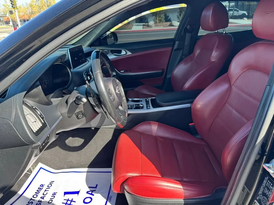 2019 Kia Stinger - Image 5 of 9