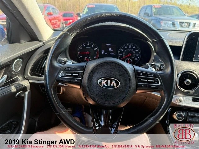 2019 Kia Stinger - Image 16 of 17
