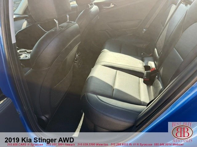 2019 Kia Stinger - Image 11 of 17
