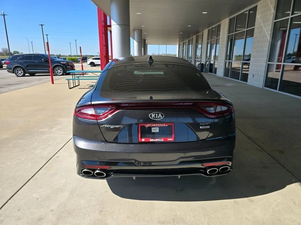 2019 Kia Stinger - Image 8 of 16