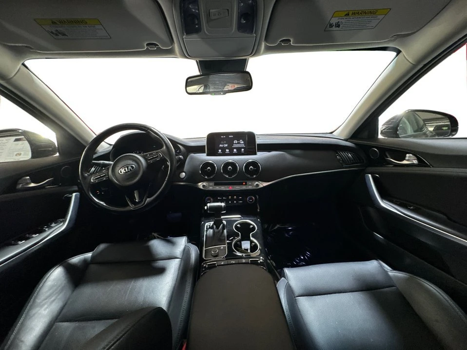 2019 Kia Stinger - Image 15 of 21