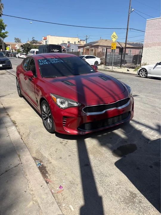 2019 Kia Stinger - Image 2 of 5