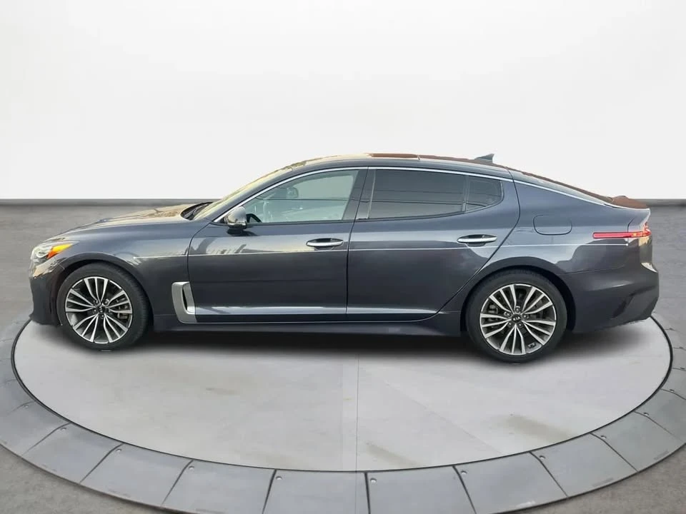 2019 Kia Stinger - Image 2 of 20
