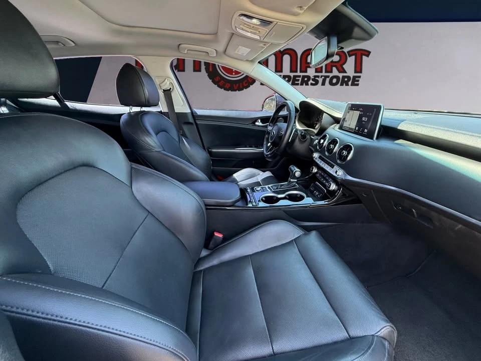2019 Kia Stinger - Image 15 of 16