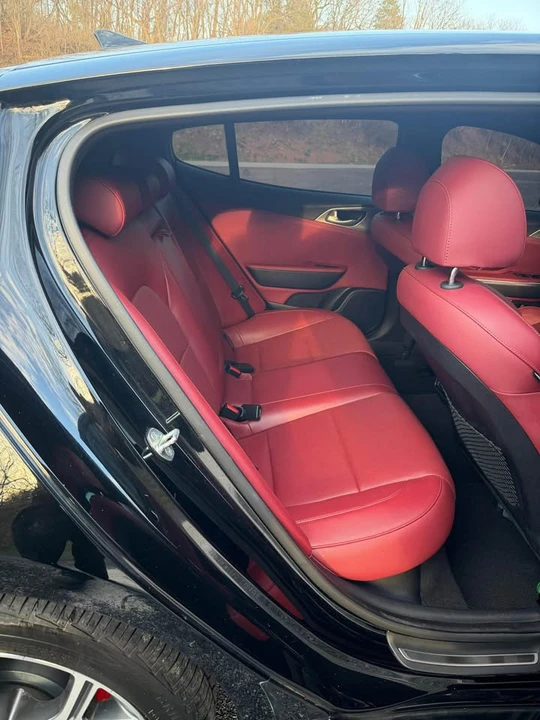 2019 Kia Stinger GT - Image 10 of 13