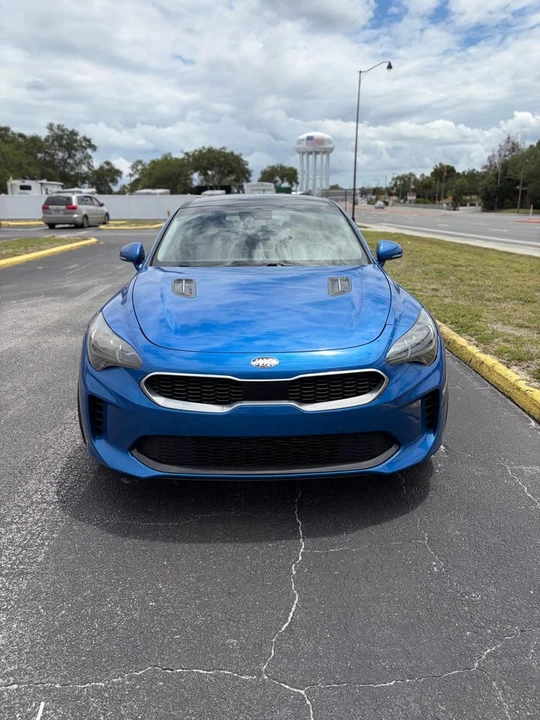 2019 Kia Stinger - Image 2 of 10