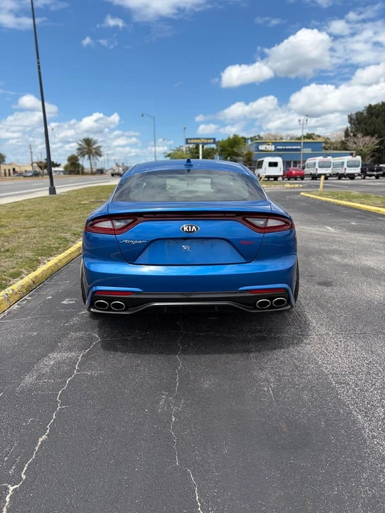 2019 Kia Stinger - Image 3 of 10