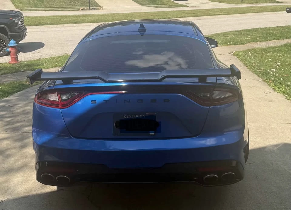 2019 Kia Stinger - Image 8 of 18