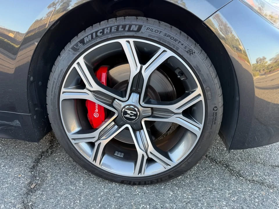 2019 Kia Stinger - Image 11 of 17