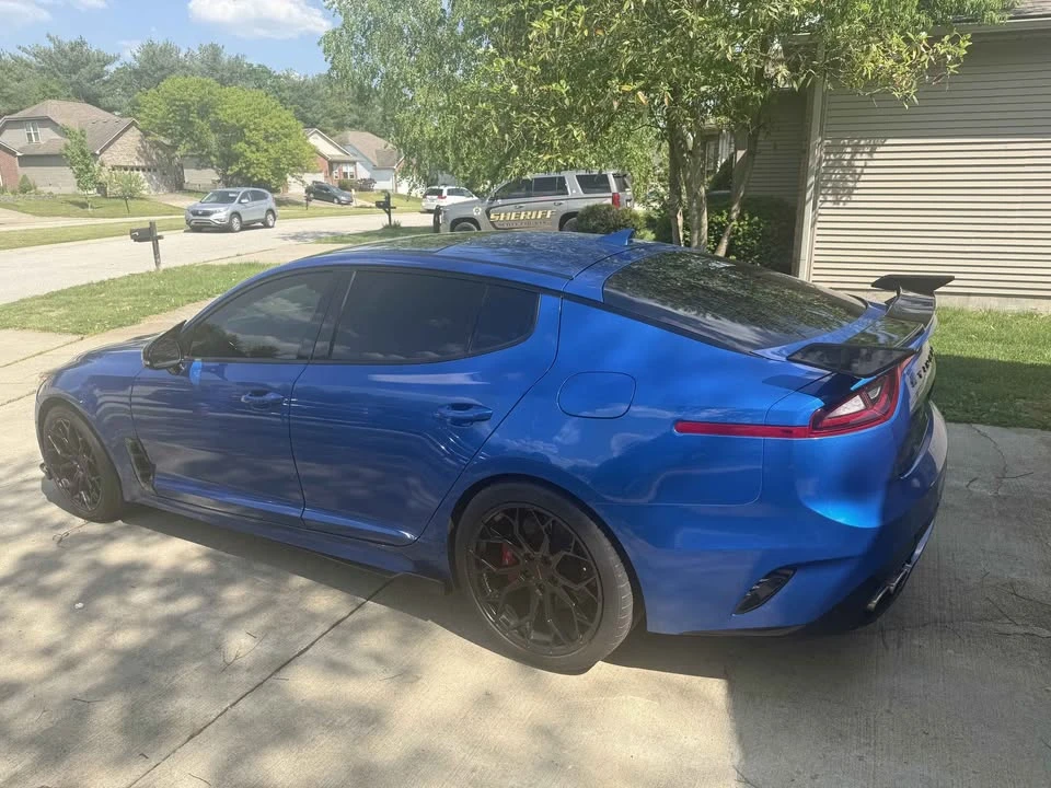 2019 Kia Stinger - Image 9 of 18