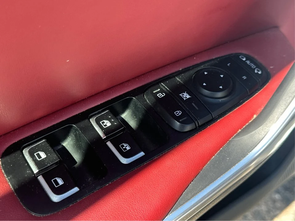 2019 Kia Stinger - Image 14 of 20