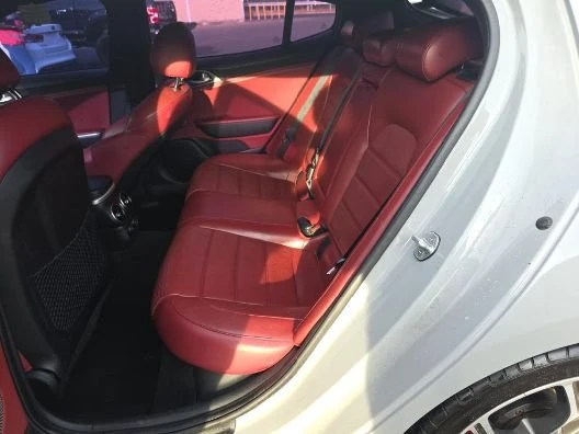 2019 Kia Stinger - Image 11 of 12