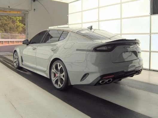 2019 Kia Stinger - Image 8 of 12