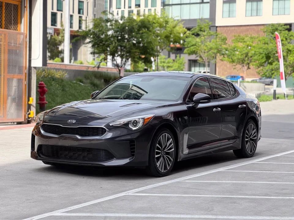 2019 Kia Stinger - Image 3 of 17