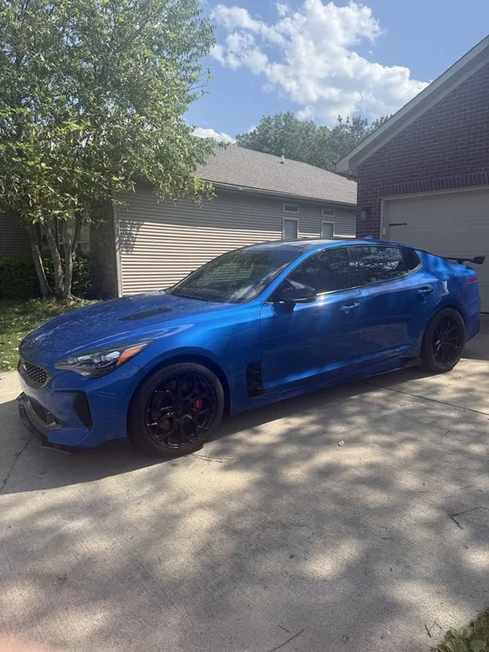 2019 Kia Stinger - Image 7 of 18