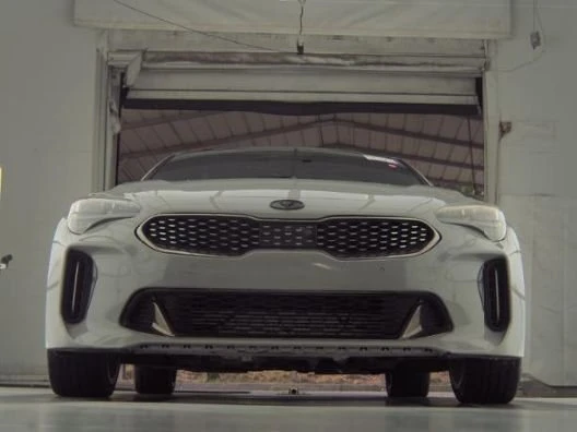 2019 Kia Stinger - Image 3 of 12