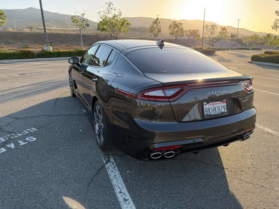 2019 Kia Stinger - Image 6 of 17