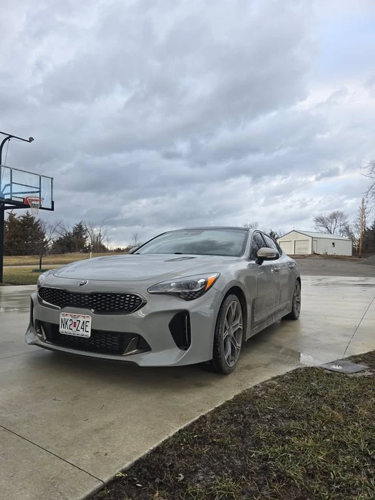 2019 Kia Stinger - Image 5 of 5