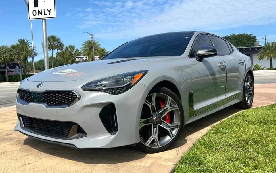 2019 Kia Stinger - Image 4 of 20