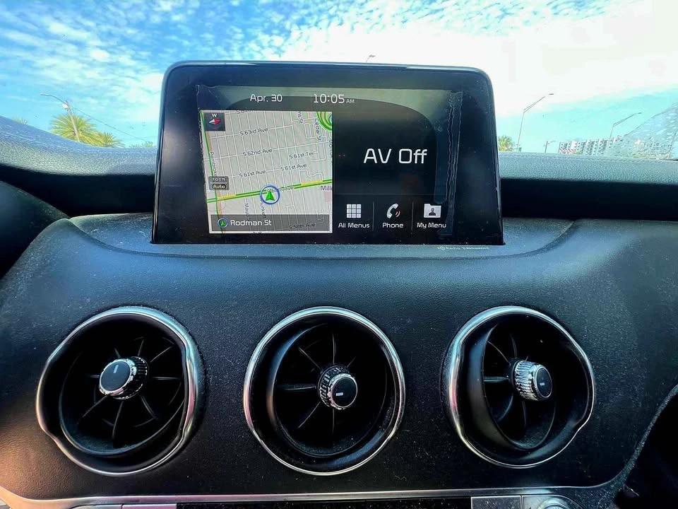 2019 Kia Stinger - Image 17 of 20