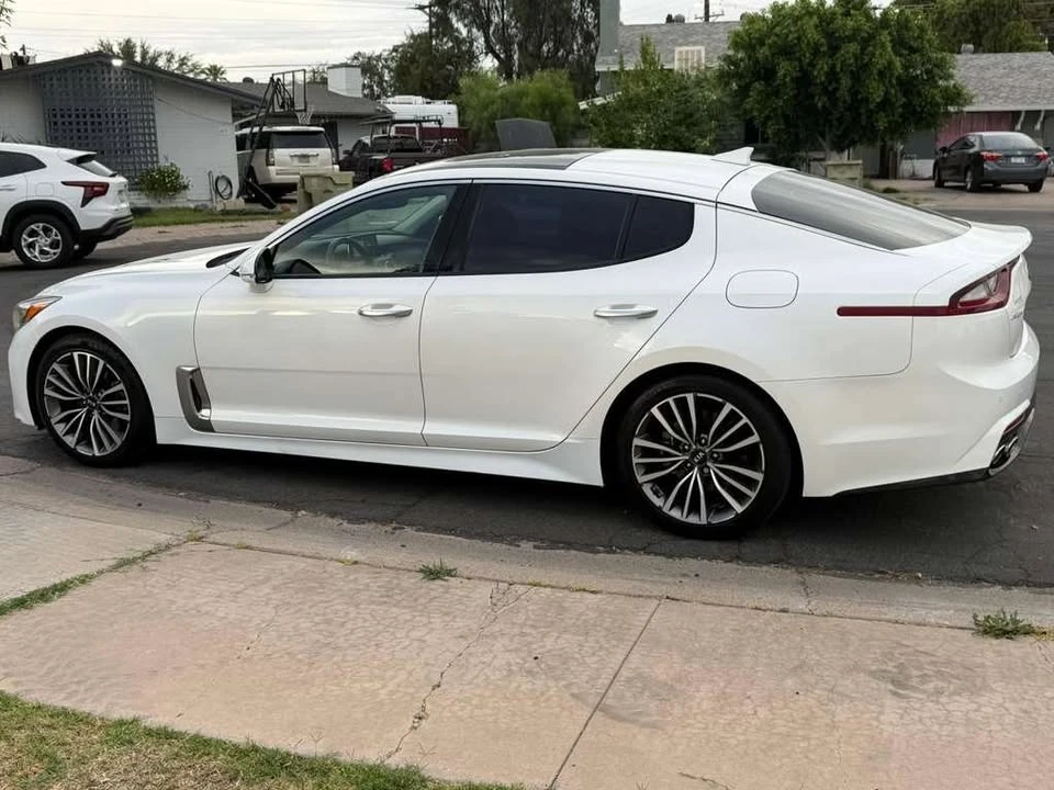 2019 Kia Stinger - Image 5 of 8