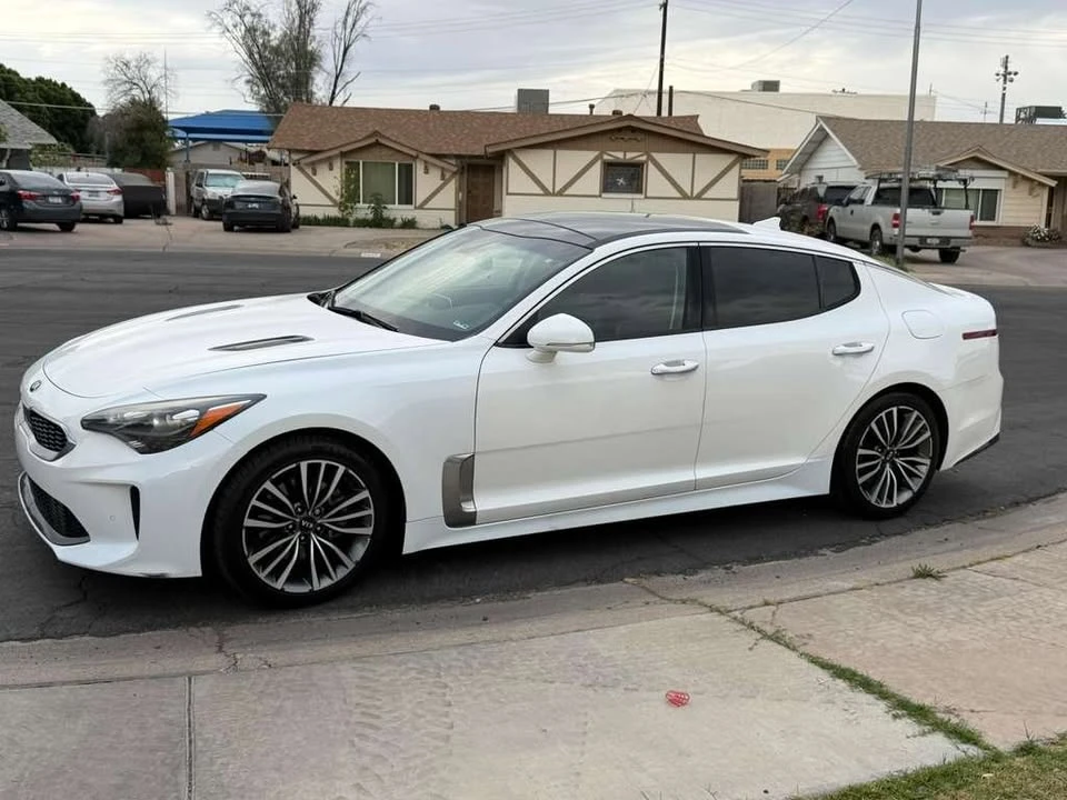 2019 Kia Stinger - Image 6 of 8