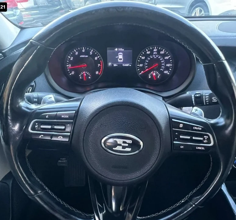 2019 Kia Stinger - Image 11 of 13