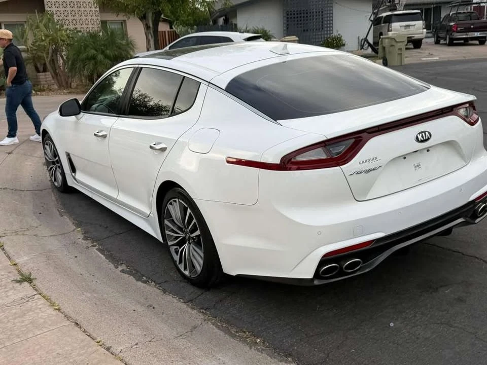 2019 Kia Stinger - Image 4 of 8
