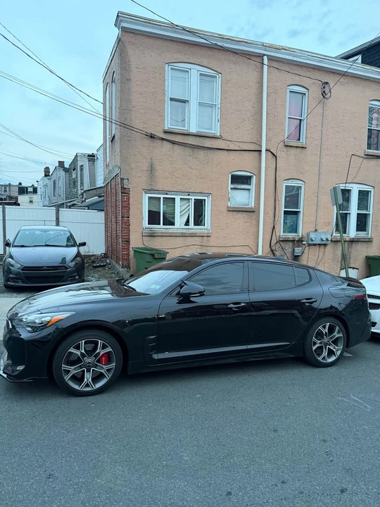 2019 Kia Stinger - Image 11 of 20