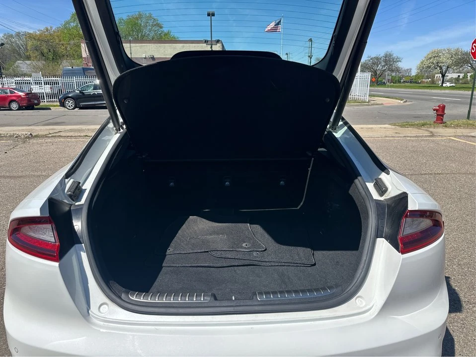 2019 Kia Stinger - Image 12 of 20