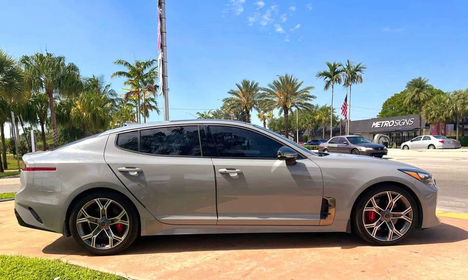 2019 Kia Stinger - Image 5 of 20