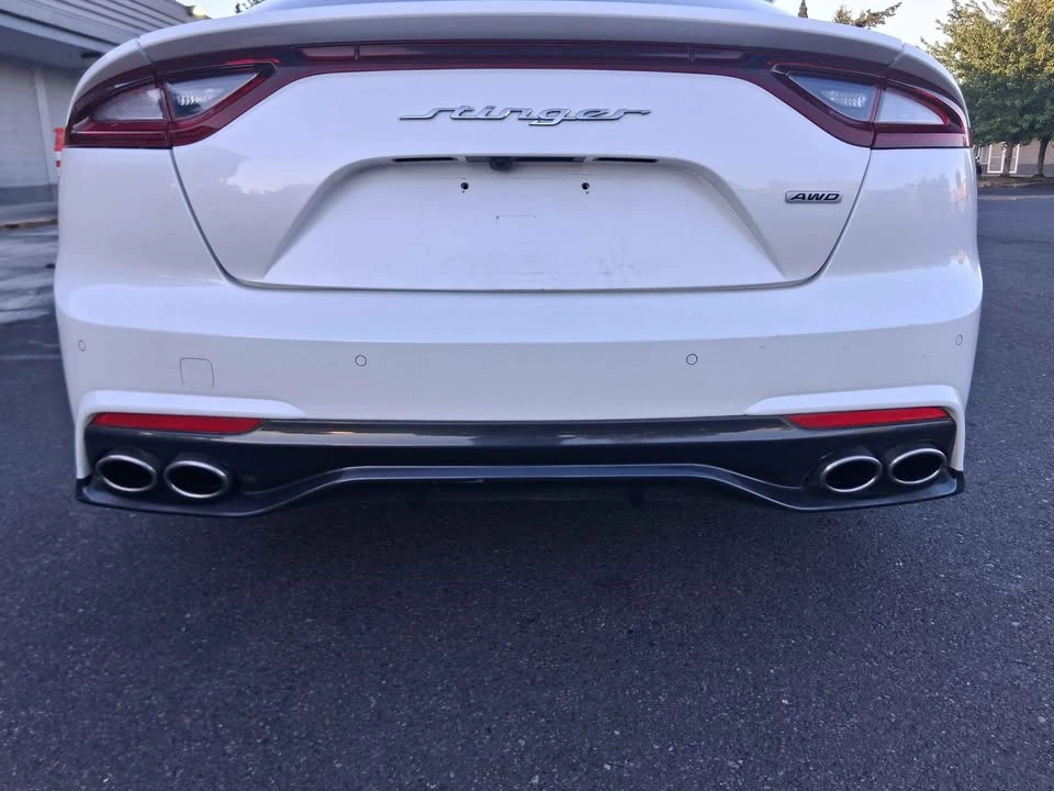 2019 Kia Stinger - Image 16 of 20