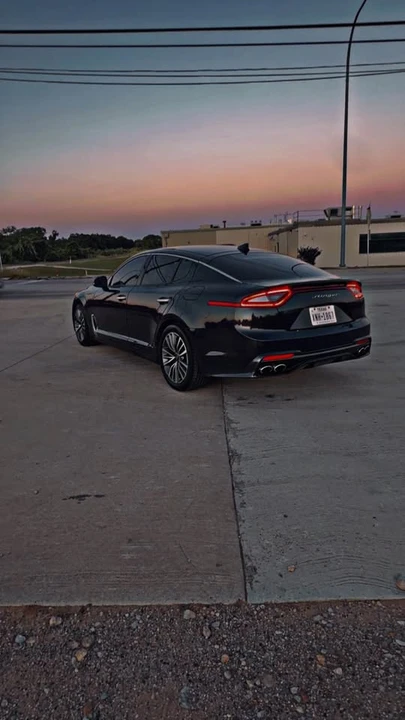 2019 Kia Stinger - Image 4 of 15