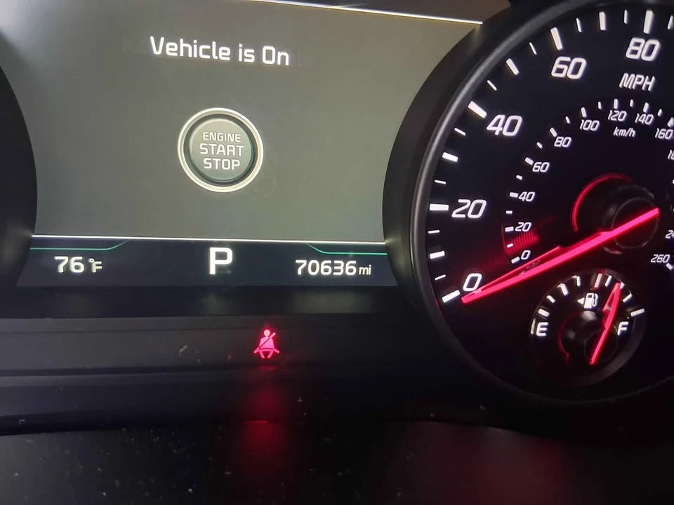 2019 Kia Stinger - Image 18 of 20