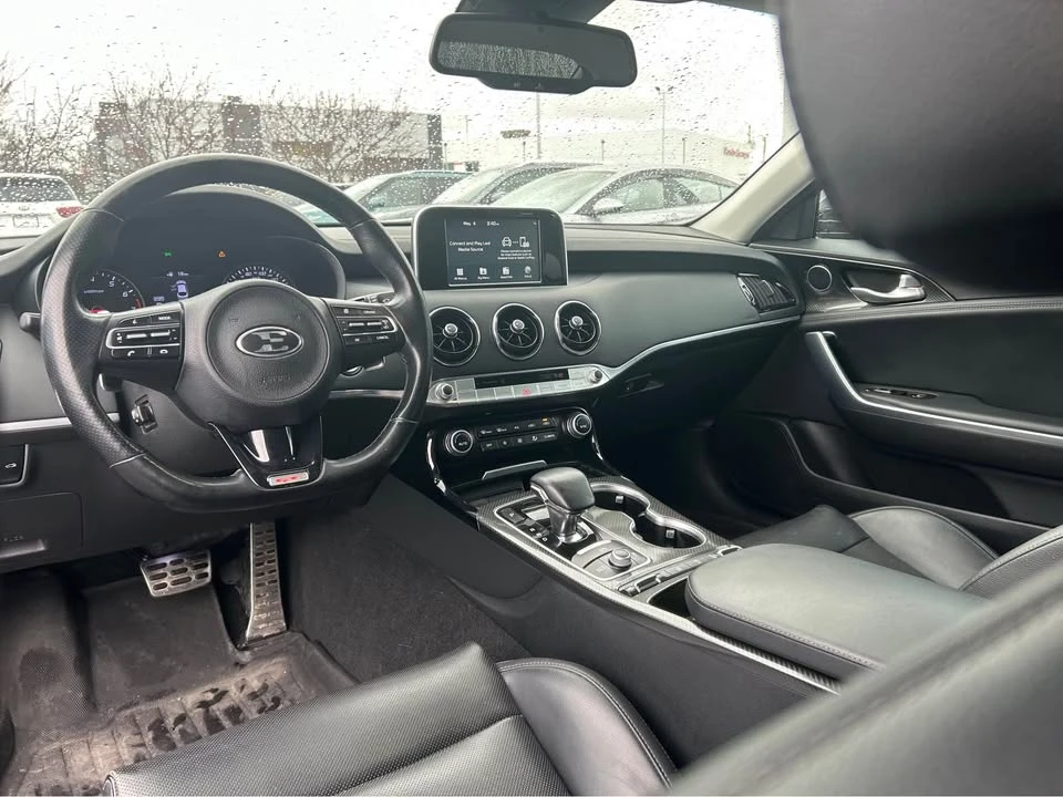 2019 Kia Stinger - Image 4 of 12