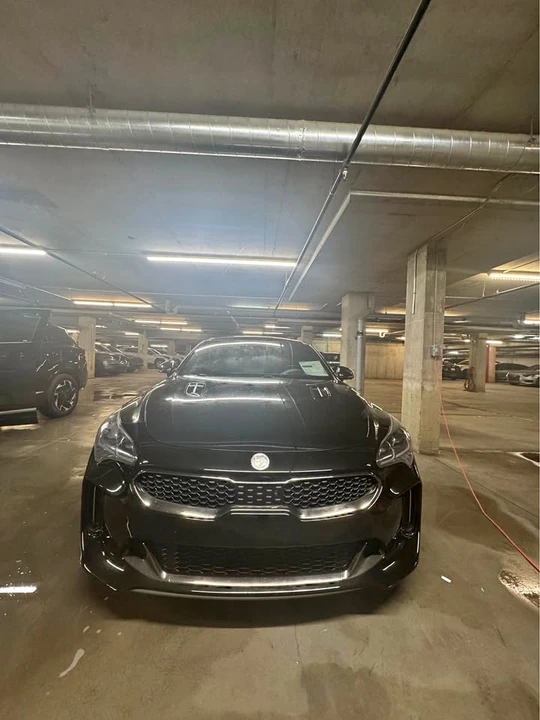 2019 Kia Stinger - Image 2 of 5