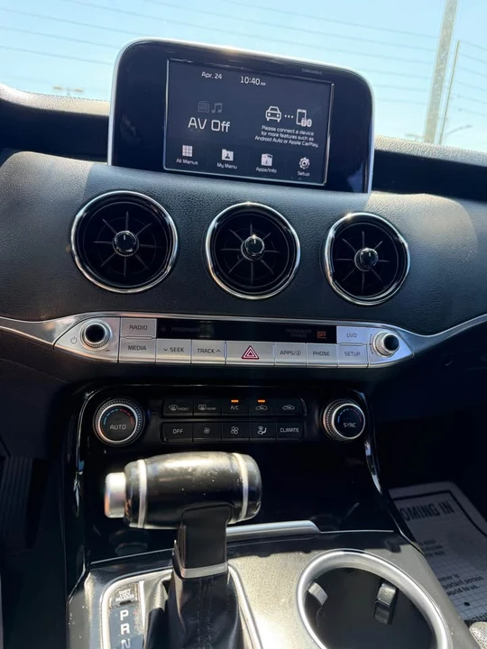 2019 Kia Stinger - Image 6 of 6