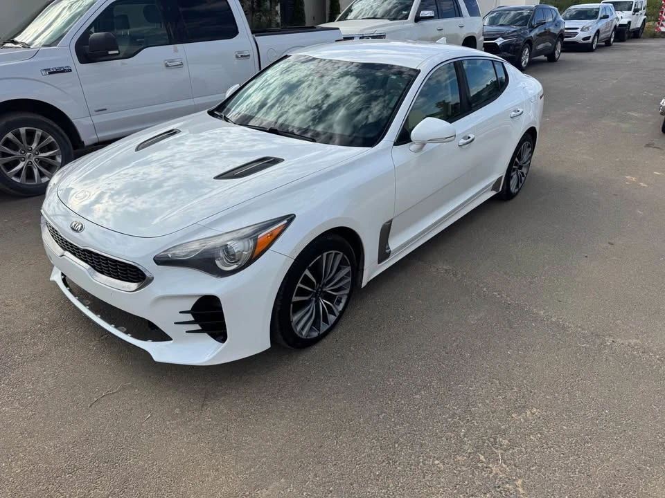 2019 Kia Stinger - Image 3 of 12