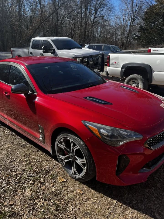 2019 Kia Stinger - Image 2 of 8